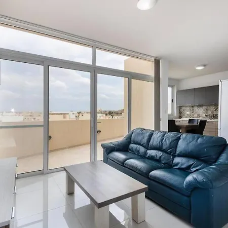 Apartment & Spacious Penthouse W/ 1br + View By 360 Estates *