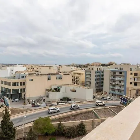 Apartment & Spacious Penthouse W/ 1br + View By 360 Estates Msida