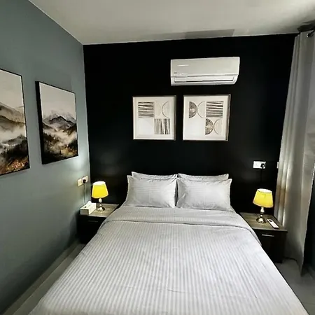 & Spacious Penthouse W/ 1br + View By 360 Estates