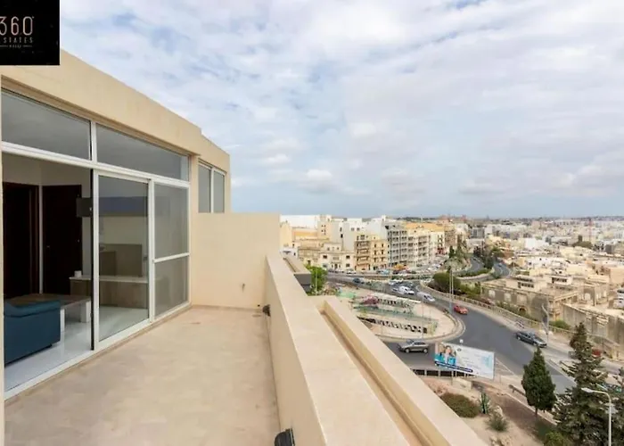 & Spacious Penthouse W/ 1br + View By 360 Estates *